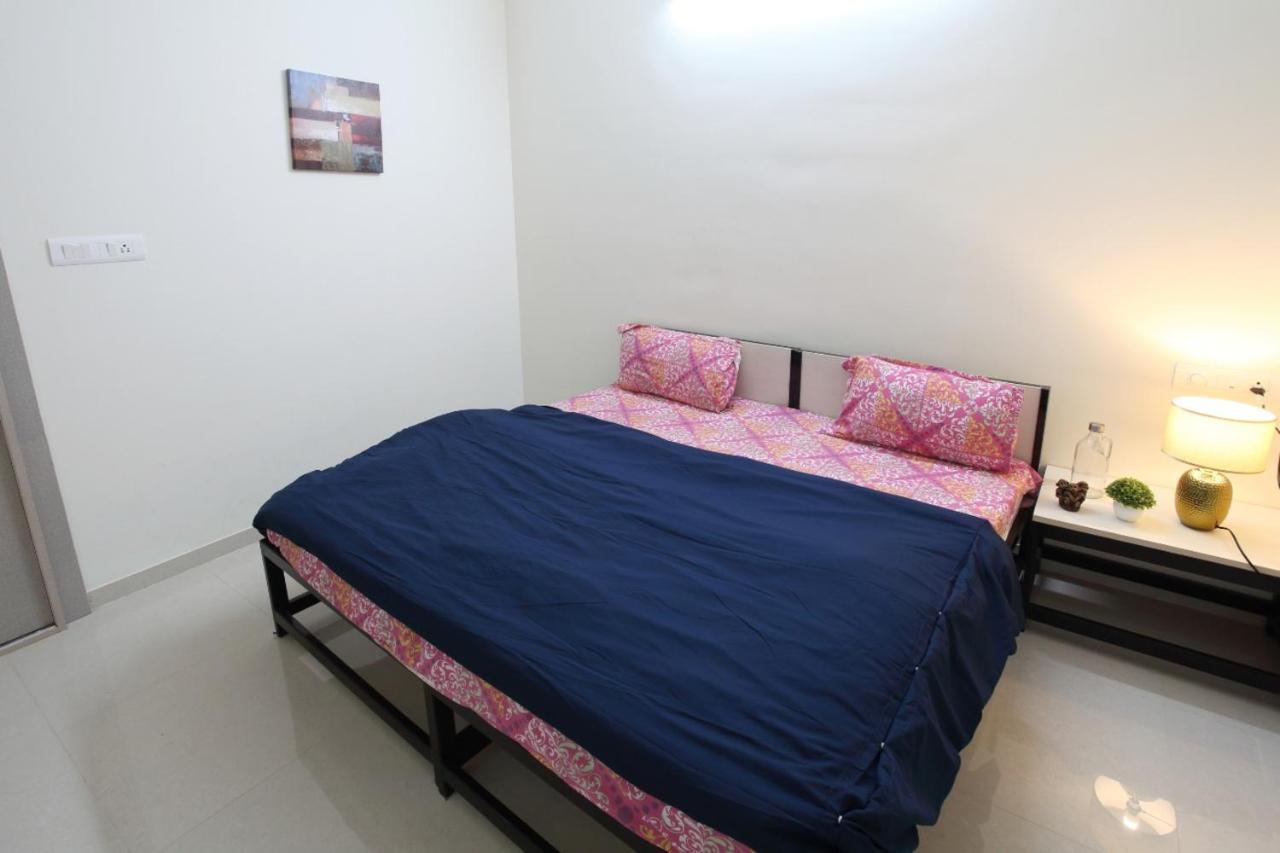 Qualtems Guest House-With Ac Options Бангалор Екстериор снимка
