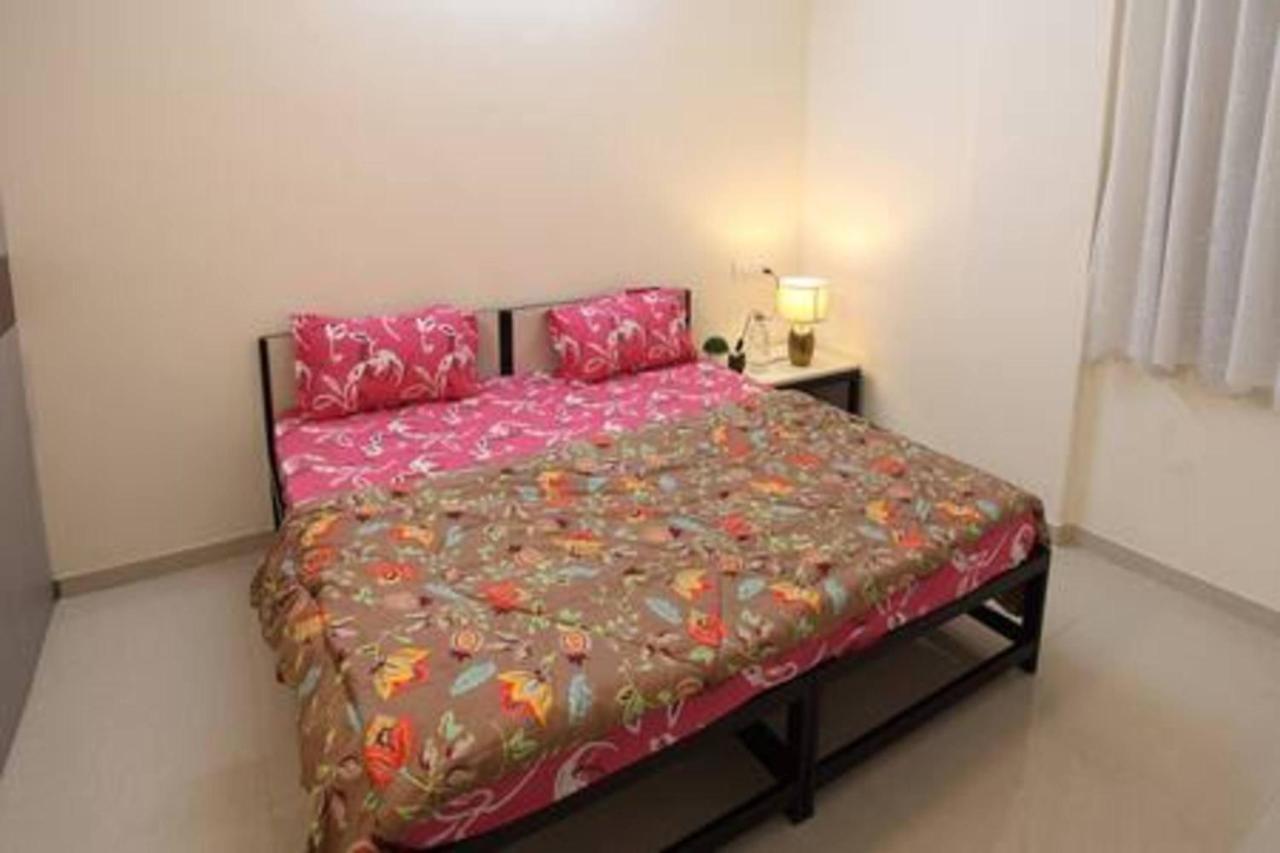 Qualtems Guest House-With Ac Options Бангалор Екстериор снимка